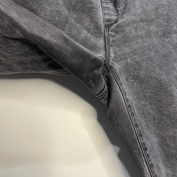 Gap True Skinny Gray Maternity denim Sz 29s - Picture 4 of 6
